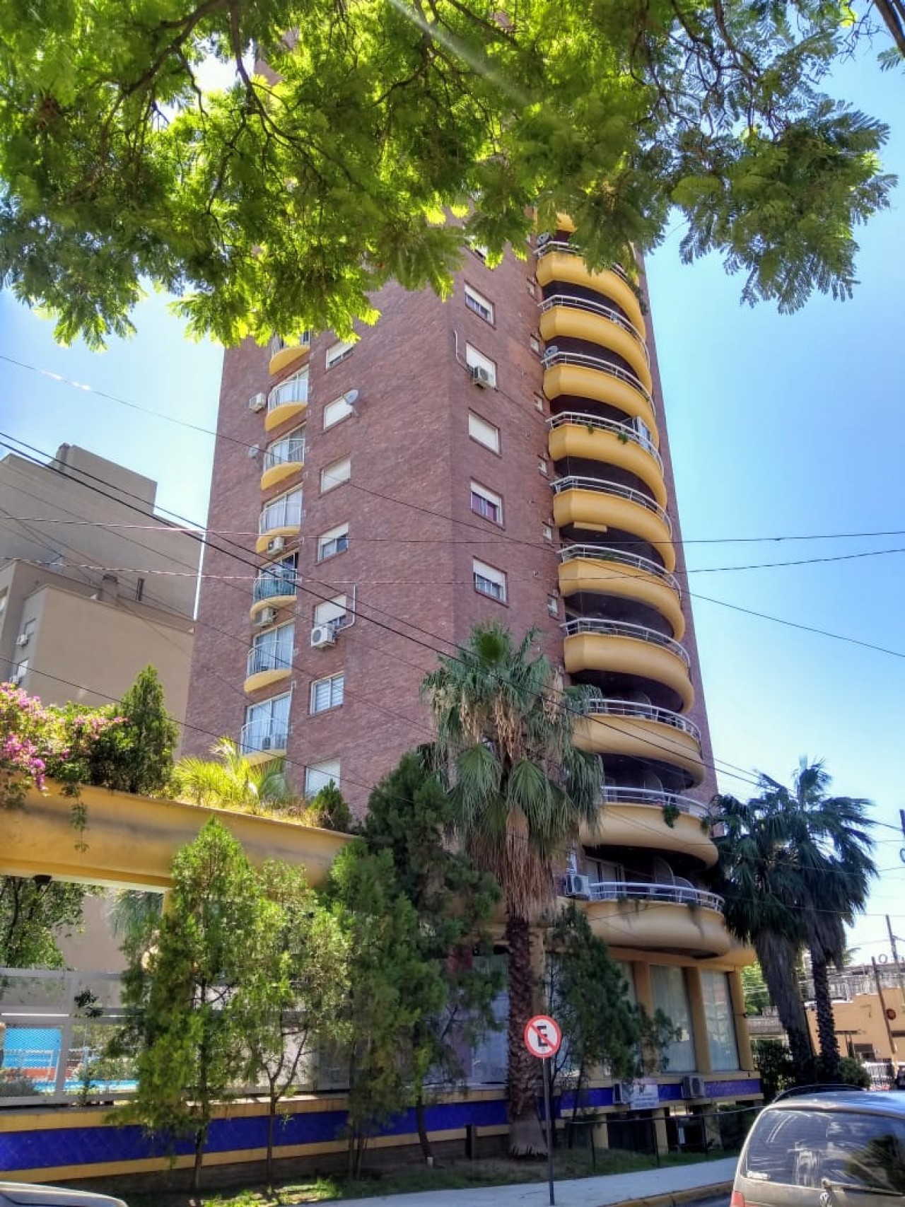 VENTA COCHERA  CUBIERTA EDIFICIO BARCELONA III